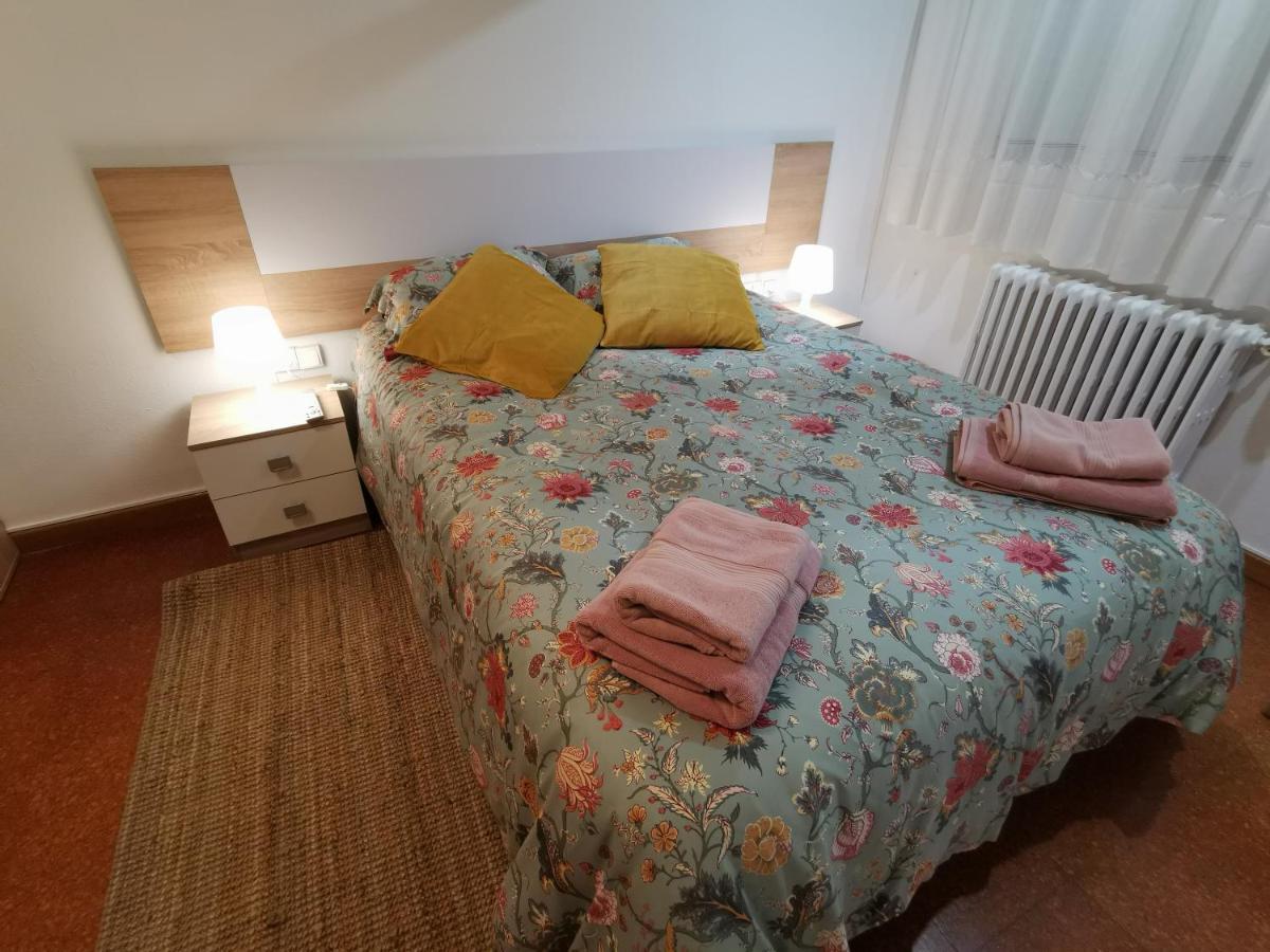 Comoda Vivienda En Huesca Exterior photo